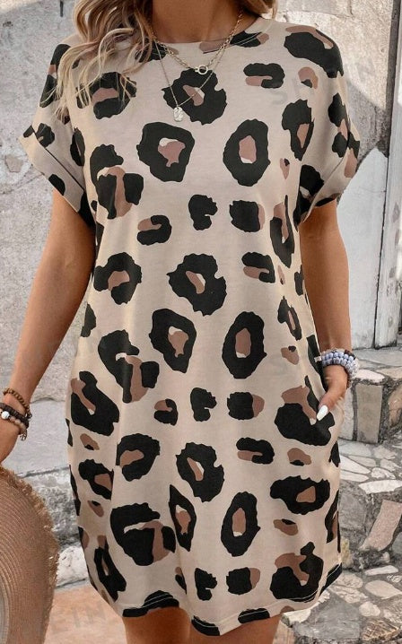 Leona | Elegantes Kleid mit Leopardenmuster